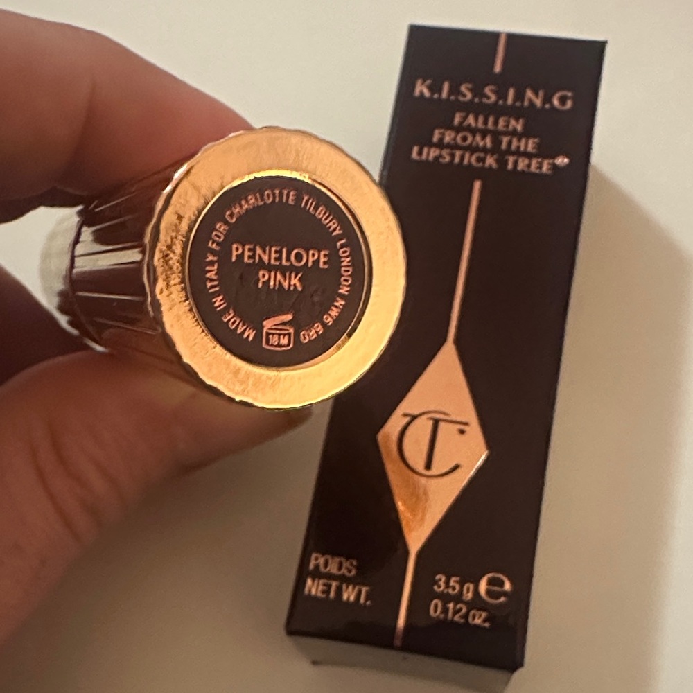 Charlotte Tilbury “Penelope Pink” Lipstick - Picture 9 of 9